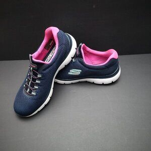 Skechers Ladies Size 6 Navy & Pink Wide Fit Slip On Style Sneakers